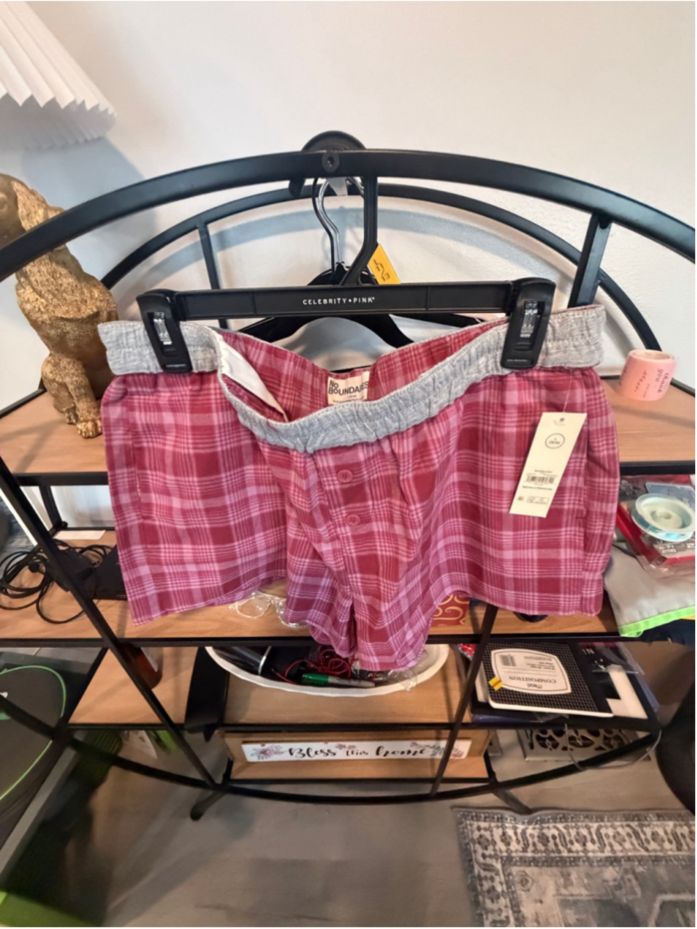 Women's No Boundaries Plaid Pajama Shorts, Size L, Red and Grey